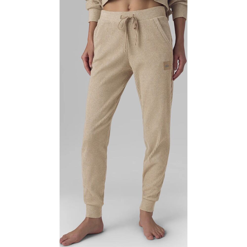 Alo Yoga Muse Sweatpants in Gravel Heather Size Large - Picture 2 of 11